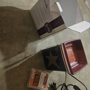 Scentsy Black and Red Star Wax Warmer